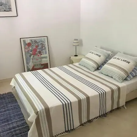 Villa De Plein Pied Pour 8 Personnes A Gassin Saint-Tropez