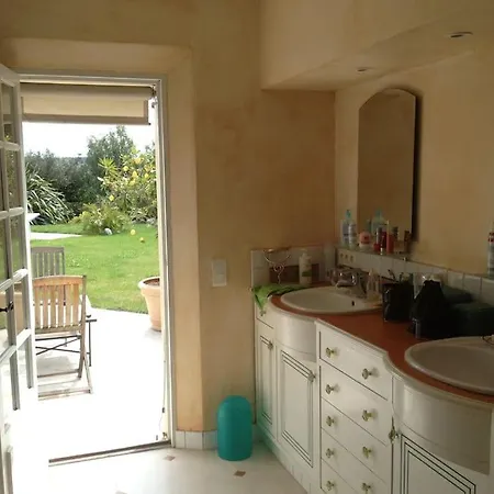 De Plein Pied Pour 8 Personnes A Gassin Saint-Tropez