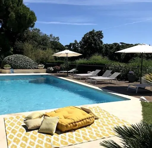 De Plein Pied Pour 8 Personnes A Gassin Saint-Tropez