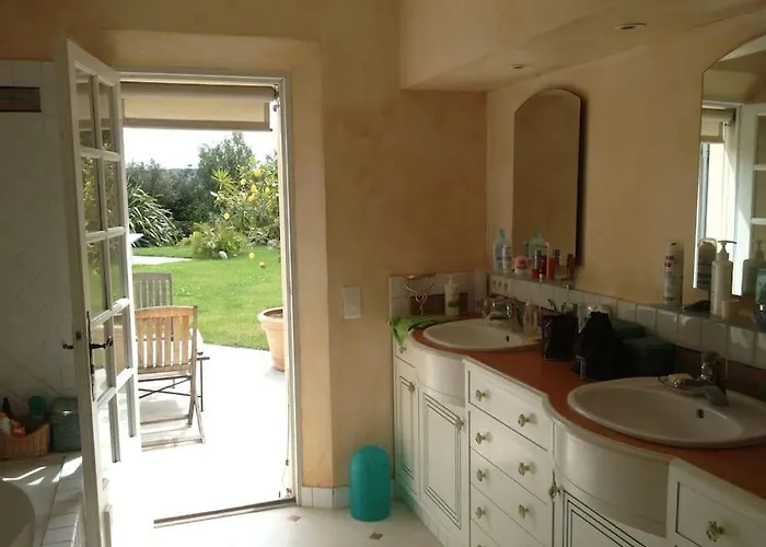 De Plein Pied Pour 8 Personnes A Gassin Saint-Tropez