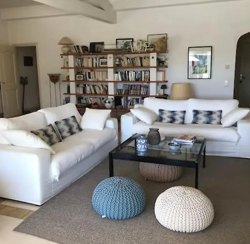 De Plein Pied Pour 8 Personnes à Gassin